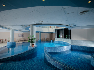 HOLIDAY VILLAGE SAINT THOMA - INDOOR POOL