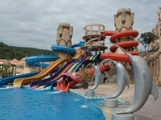 ROYAL PARK - AQUAPARK & SWIMMING POOL