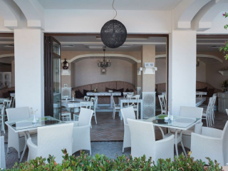 OASIS BEACH CLUB - RESTAURANT LAVENDER