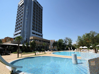 HOTEL COMPLEX KAMENEC NESSEBAR - POOLS