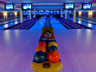 SUNSET RESORT - BOWLING