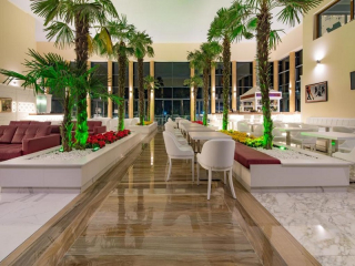 PERLA GOLD & LUXURY - LOBBY