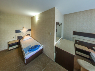 FAMILY HOTEL ELVIRA - ACCOMMODATION