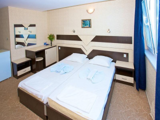 FAMILY HOTEL ELVIRA - ACCOMMODATION