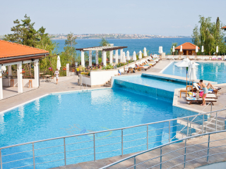 SANTA MARINA HOLIDAY VILLAGE - SWIMMING POOLS