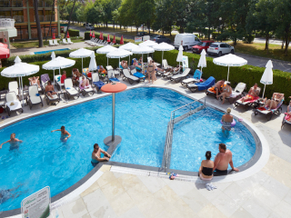 AKTINIA - OUTDOOR POOL