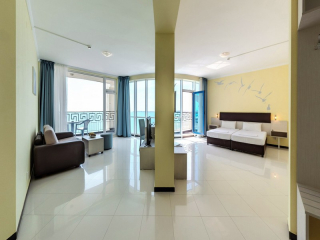 BLUE PEARL - TWO BEDROOM APARTMENT