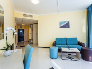 BLUE PEARL - TWO BEDROOM APARTMENT