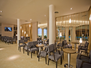 DIT EVRIKA BEACH CLUB HOTEL - LOBBY BAR