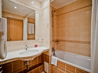 ДИТ МАДЖЕСТИК БИЙЧ РЕЗОРТ - ДВОЙНА СТАЯ