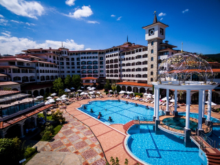 ROYAL PALACE HELENA SENDS - OUTDOOR POOL