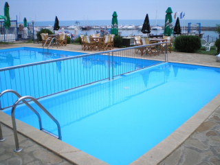 TOP - POOL