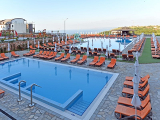 TOPOLA SKIES RESORT & AQUAPARK - POOL