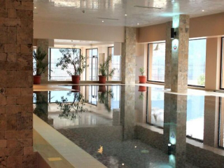 VELLA HILLS - INDOOR POOL