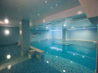 C COMFORT   - INDOOR SWIMMING POOL