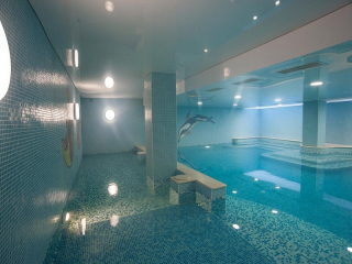 C COMFORT   - INDOOR SWIMMING POOL