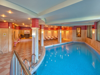 HOTEL CLUB CENTRAL - INDOOR SWIMMING POOL