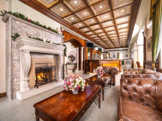 ФЕСТА УИНТЪР ПАЛАС - ЛОБИ БАР