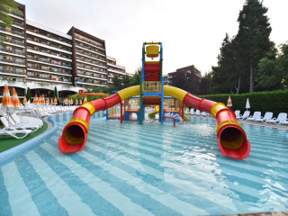 FLAMINGO GRAND - OUTDOOR POOL