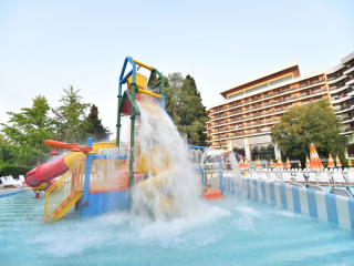 FLAMINGO GRAND - OUTDOOR POOL