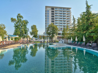 GRIFID METROPOL - OUTDOOR POOL