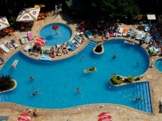 HELIOS SPA - OUTDOOR POOL