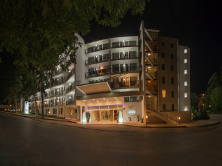 MADARA PARK HOTEL - MADARA